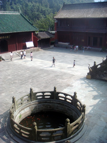 Image: /media/?path=/trips/2007-08-13 China/2007-08-20_Wudang/20070820-153320-0-Joe.jpg